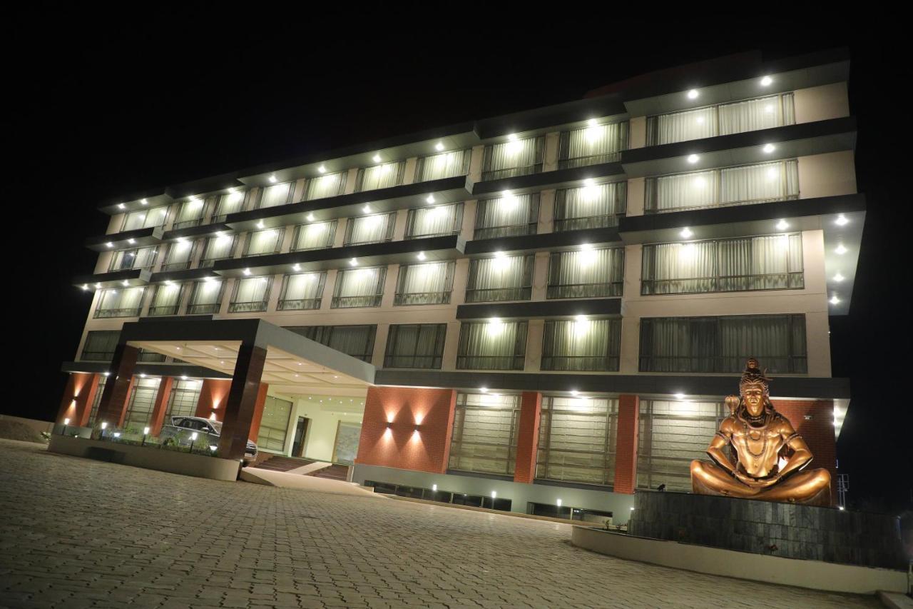 Vits The Somnath Gateway Hotel Екстериор снимка