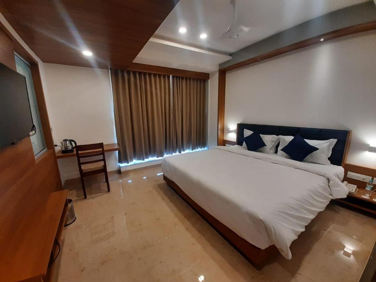 Vits The Somnath Gateway Hotel Екстериор снимка