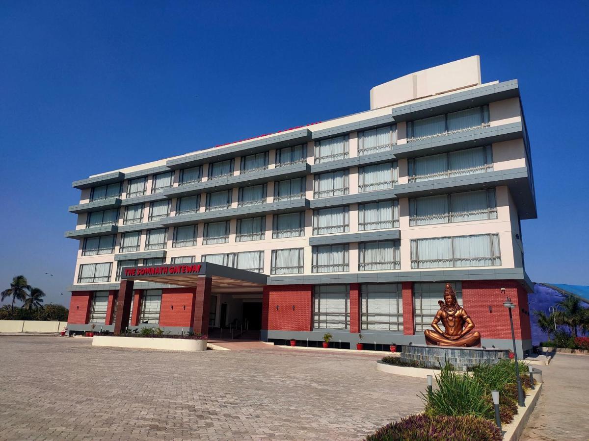 Vits The Somnath Gateway Hotel Екстериор снимка