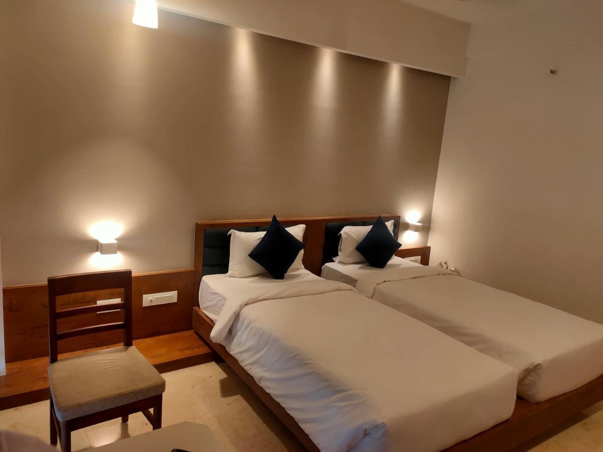 Vits The Somnath Gateway Hotel Екстериор снимка
