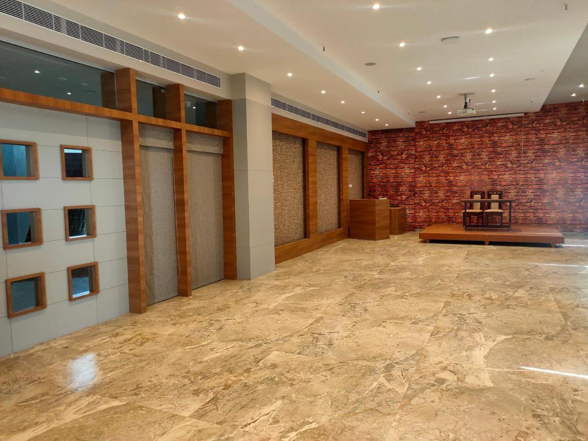 Vits The Somnath Gateway Hotel Екстериор снимка