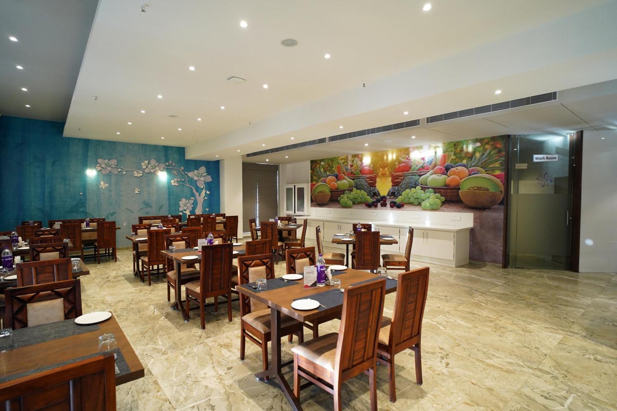 Vits The Somnath Gateway Hotel Екстериор снимка